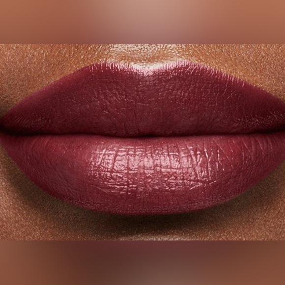 Mary Kay Gel Semi-Matte Lipstick MIDNIGHT RED - Picture 2 of 5